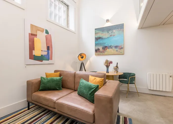 Industrial Cozy Loft Downtown