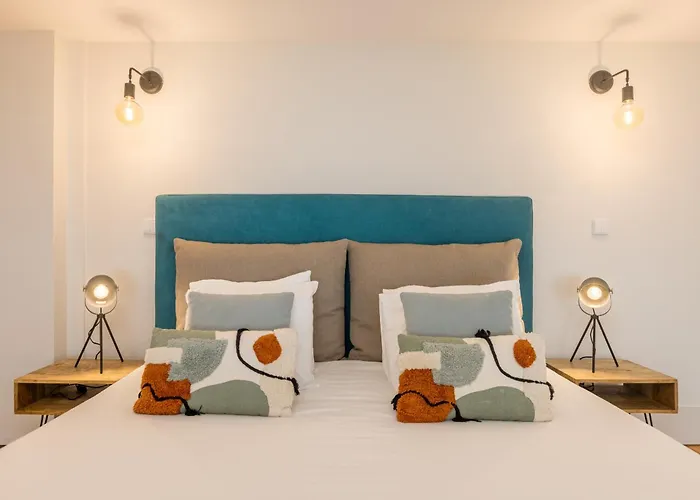 Industrial Cozy Loft Downtown 아파트