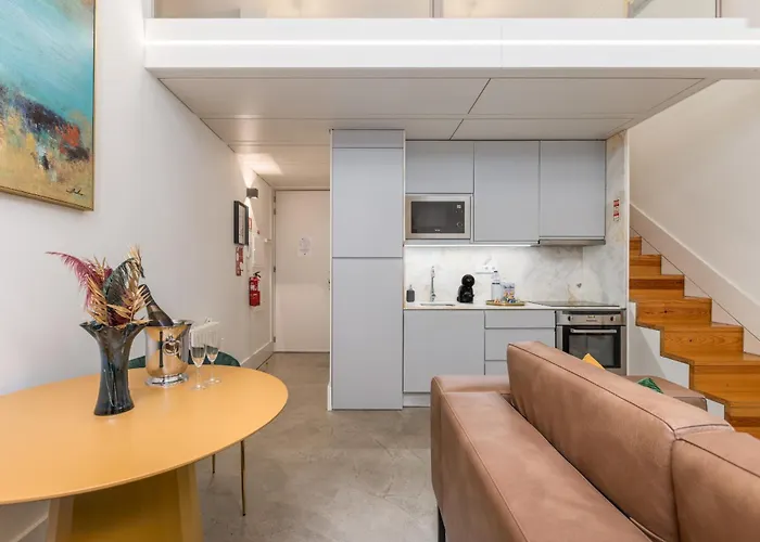 Industrial Cozy Loft Downtown 아파트